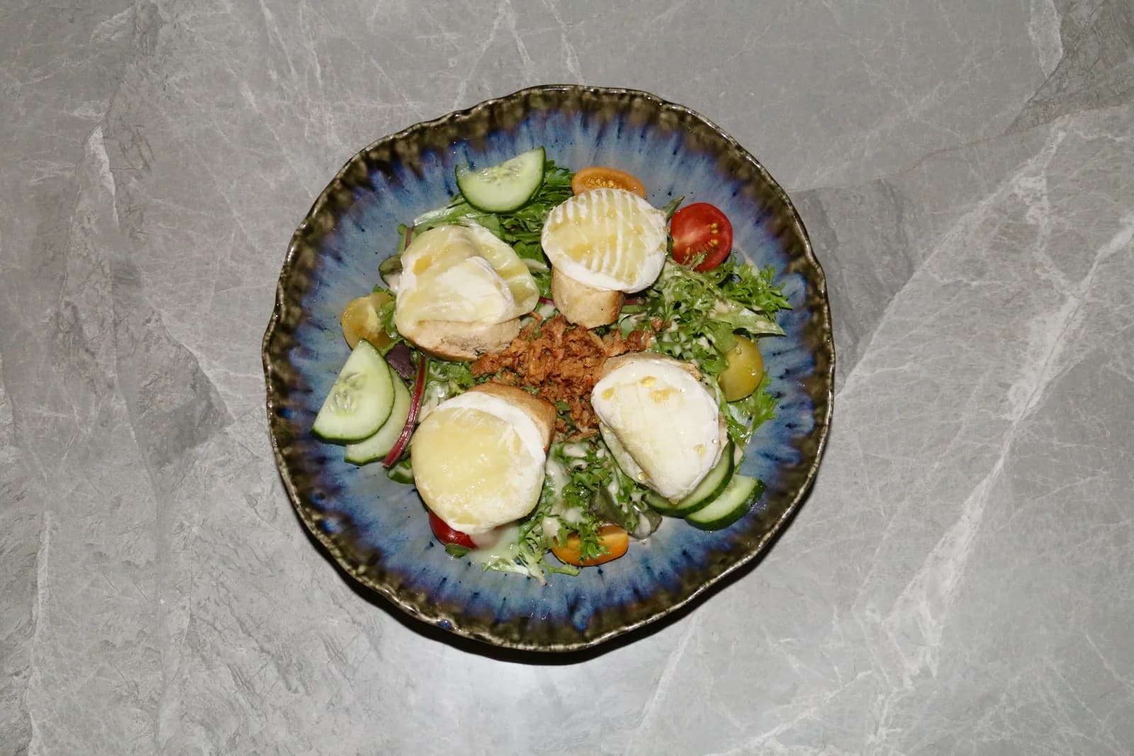 Salade de chèvre chaud au miel